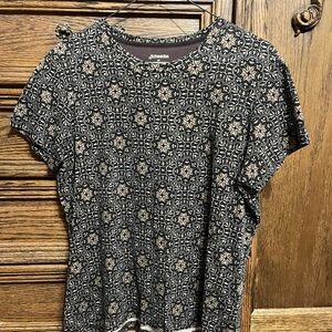 St John’s Bay short sleeve large brown designs womens shirt, smoke free, comfy